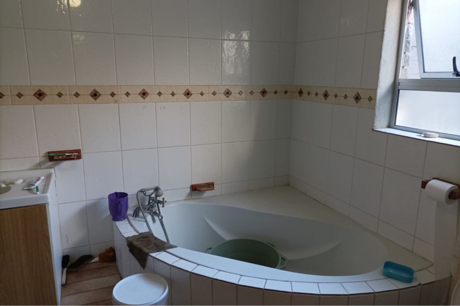 4 Bedroom Property for Sale in Strandfontein Western Cape